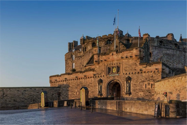 Castle & Dining Experience